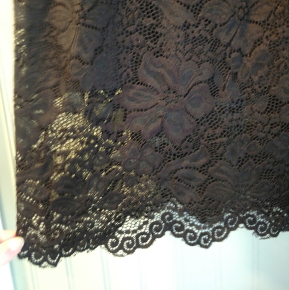 Lulu's black lace bodycon dress - Picture 9 of 12